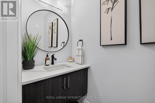 643 Gendarme Circle, Ottawa, ON -  Photo Showing Bathroom