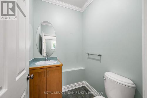 4310 Armitage Avenue, Ottawa, ON - Indoor Photo Showing Bathroom