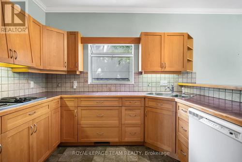 4310 Armitage Avenue, Ottawa, ON - Indoor Photo Showing Kitchen With Double Sink