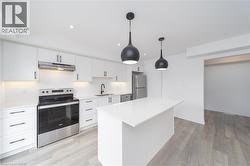 12 HAY Lane Barrie, ON L9J 0V5