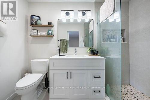 56 Potter Crescent, New Tecumseth, ON - Indoor Photo Showing Bathroom
