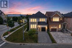 2561 GRAND OAK TRAIL Oakville, ON L6M 0R4