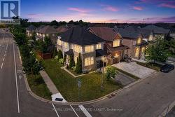 2561 GRAND OAK TRAIL Oakville, ON L6M 0R4
