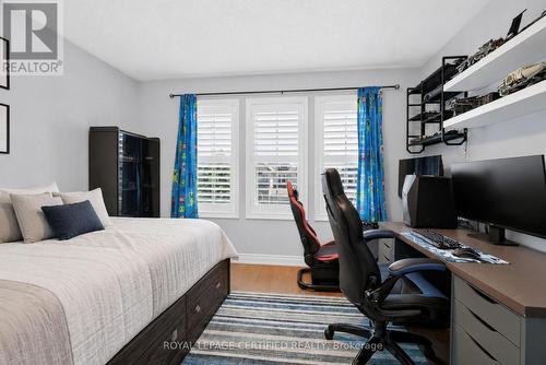 2561 Grand Oak Trail, Oakville, ON - Indoor Photo Showing Bedroom
