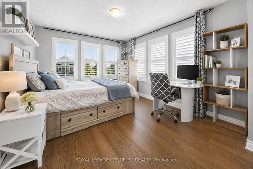 2561 Grand Oak Trail, Oakville, ON - Indoor Photo Showing Bedroom