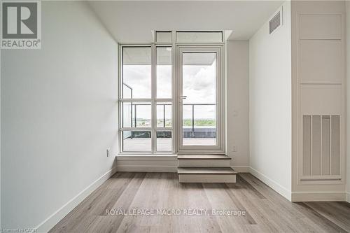 1018 - 461 Green Road, Hamilton, ON - Indoor Photo Showing Other Room