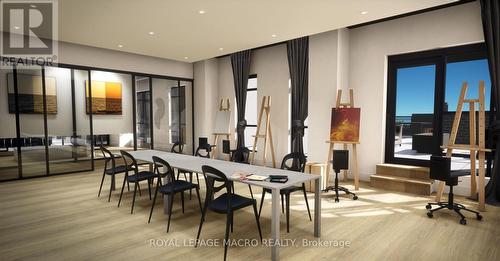1018 - 461 Green Road, Hamilton, ON - Indoor