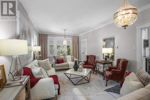 127 Thornton Avenue, London East (East B), ON - Indoor Photo Showing Living Room