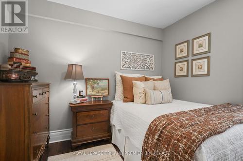 127 Thornton Avenue, London East (East B), ON - Indoor Photo Showing Bedroom