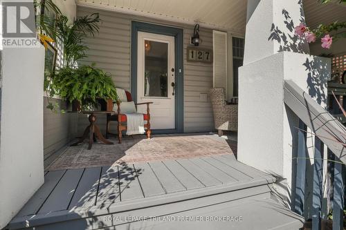 127 Thornton Avenue, London East (East B), ON - Outdoor With Exterior