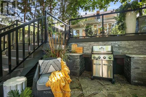 127 Thornton Avenue, London East (East B), ON - Outdoor
