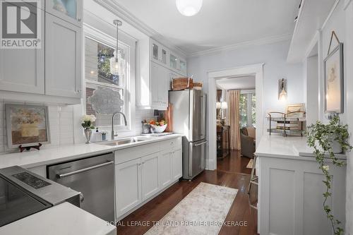 127 Thornton Avenue, London East (East B), ON - Indoor Photo Showing Kitchen