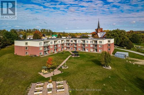 102 - 333 Lafontaine Road W, Tiny, ON 
