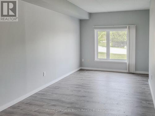 102 - 333 Lafontaine Road W, Tiny, ON 