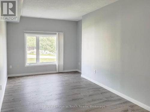 102 - 333 Lafontaine Road W, Tiny, ON 