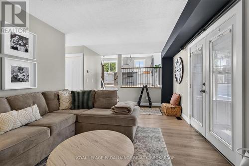 1241 Juniper Drive, Kingston (City Northwest), ON - Indoor Photo Showing Living Room