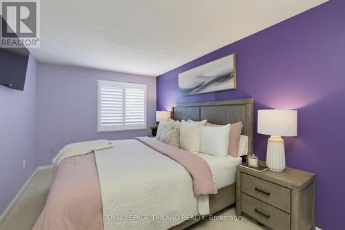 146 Golfdale Crescent, London South (South Q), ON - Indoor Photo Showing Bedroom
