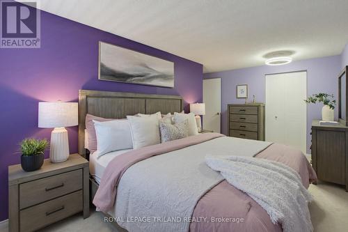 146 Golfdale Crescent, London South (South Q), ON - Indoor Photo Showing Bedroom