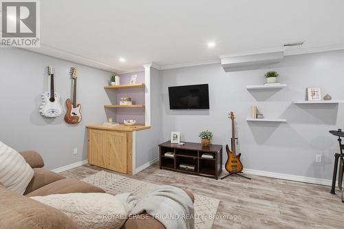 146 Golfdale Crescent, London South (South Q), ON - Indoor