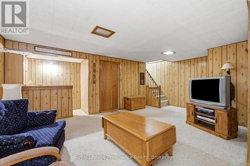 H - 11 Prince Of Wales Drive, Belleville (Belleville Ward), ON - Indoor