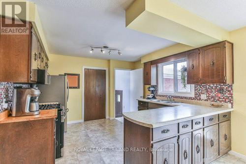 425 Queen Street, Lucan Biddulph (Granton), ON - Indoor