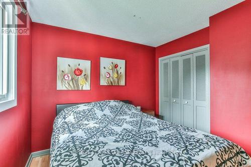 425 Queen Street, Lucan Biddulph (Granton), ON - Indoor Photo Showing Bedroom
