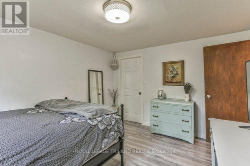 425 Queen Street, Lucan Biddulph (Granton), ON - Indoor Photo Showing Bedroom