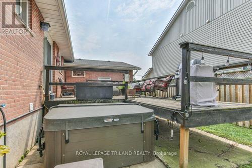 425 Queen Street, Lucan Biddulph (Granton), ON - Outdoor With Deck Patio Veranda With Exterior