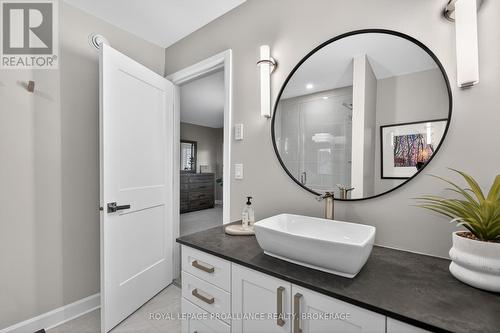 828 Celeste Drive, Kingston (City Northwest), ON - Indoor Photo Showing Bathroom