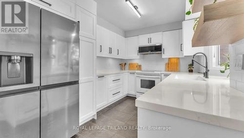 9 - 703 Windermere Road, London North (North G), ON - Indoor Photo Showing Kitchen With Upgraded Kitchen