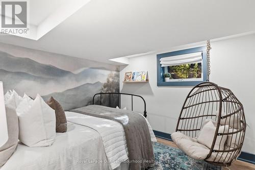 20 Jackman Road, Clarington (Bowmanville), ON - Indoor Photo Showing Bedroom