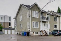 Façade - 