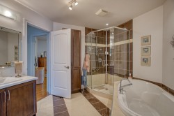 Master Bathroom - 