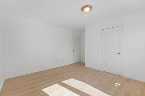 Master Bedroom - 354 Rue Mondoux, Gatineau (Gatineau), QC - Indoor Photo Showing Other Room