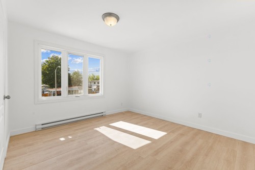 Master Bedroom - 354 Rue Mondoux, Gatineau (Gatineau), QC - Indoor Photo Showing Other Room