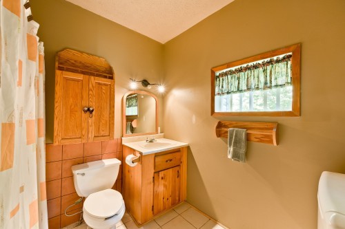 Bathroom - 131 Rue Principale, Saint-Malo, QC - Indoor Photo Showing Bathroom
