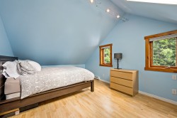 Bedroom - 