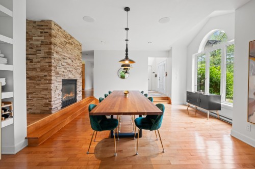 Dining Room - 121 Rue Des Épinettes, Morin-Heights, QC - Indoor With Fireplace