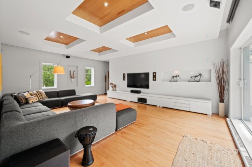 Living Room - 121 Rue Des Épinettes, Morin-Heights, QC - Indoor Photo Showing Living Room