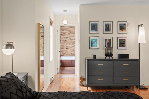 Master Bedroom - 121 Rue Des Épinettes, Morin-Heights, QC - Indoor Photo Showing Other Room