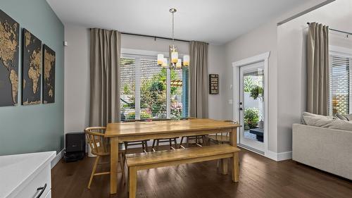 3077 Riesling Way, West Kelowna, BC - Indoor Photo Showing Dining Room