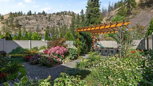 3077 Riesling Way, West Kelowna, BC - Outdoor