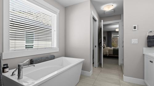 3077 Riesling Way, West Kelowna, BC - Indoor