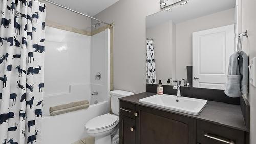 3077 Riesling Way, West Kelowna, BC - Indoor Photo Showing Bathroom