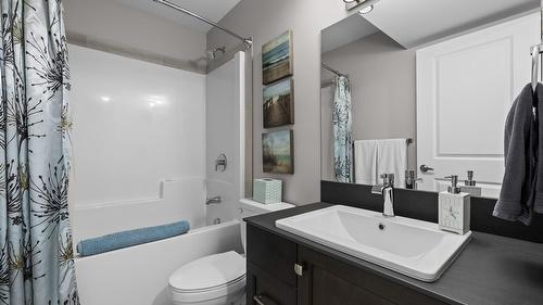 3077 Riesling Way, West Kelowna, BC - Indoor Photo Showing Bathroom