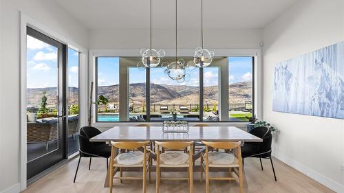 82 Red Sky Court, Kelowna, BC - Indoor Photo Showing Dining Room