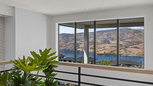82 Red Sky Court, Kelowna, BC - Indoor Photo Showing Bedroom