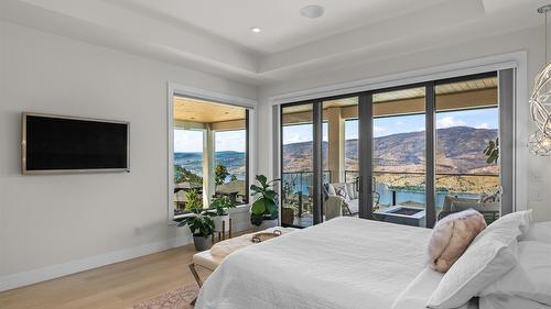 82 Red Sky Court, Kelowna, BC - Indoor Photo Showing Bedroom