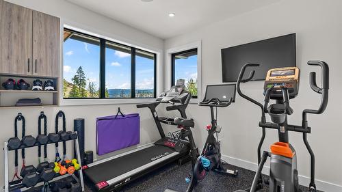 82 Red Sky Court, Kelowna, BC - Indoor Photo Showing Gym Room