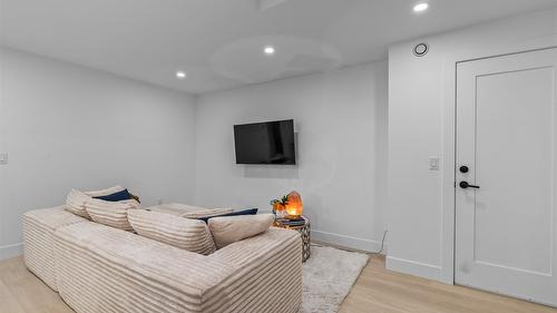 82 Red Sky Court, Kelowna, BC - Indoor